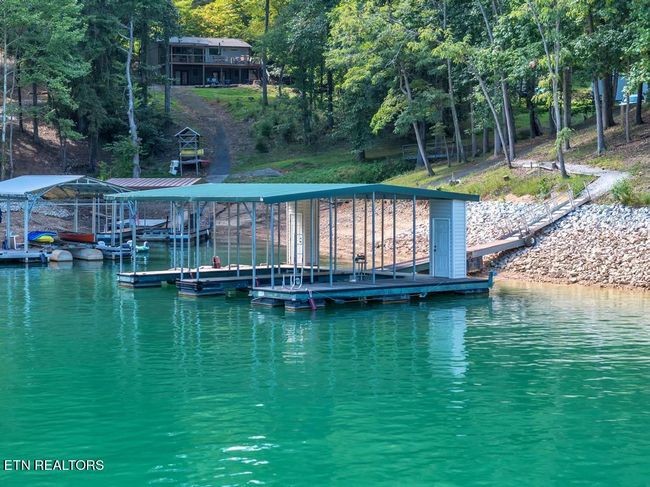 128 Fox Ln, House other with 3 bedrooms, 3 bathrooms and null parking in La Follette TN | Image 17