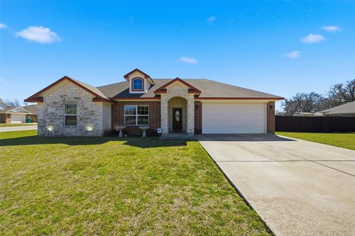 207 Hawk Rdg, Lacy Lakeview, TX, 76705-3438 | Card Image