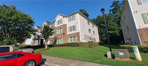 4204 Fairington Ridge Cir, Lithonia, GA, 30038-1993 | Card Image