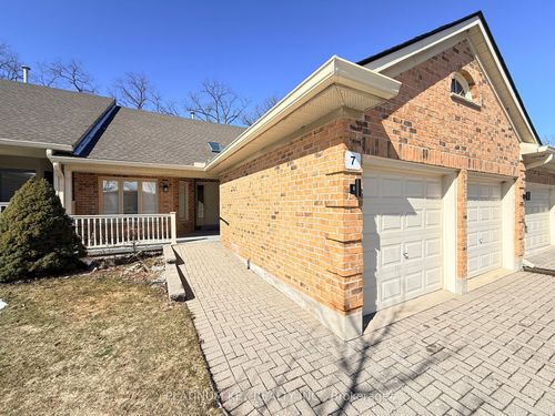 7-1331 Commissioners Rd W, London, ON, N6K1E2 | Card Image