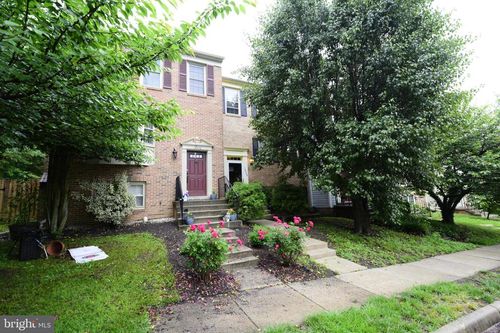 12448 Eden Ln, WOODBRIDGE, VA, 22192-6331 | Card Image
