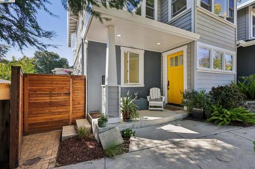 1333 Warren St, Martinez, CA, 94553-1914 | Card Image