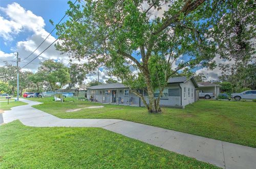 38708 9th Ave, Zephyrhills, FL, 33542-4104 | Card Image