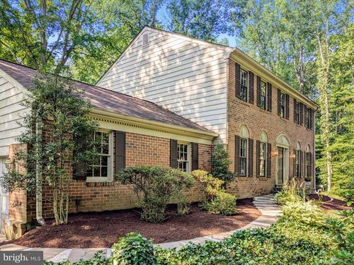 11017 Highridge St, Fairfax Station, VA, 22039-1829 | Card Image