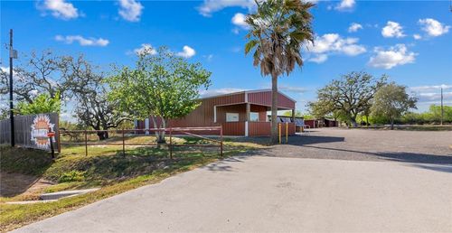 1200 Highway 59, George West, TX, 78022 | Card Image