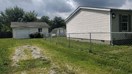 14359 N Poplar St, Carbon, IN, 47837-8055 | Card Image