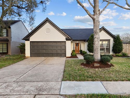 3911 Spring Circle Drive W, Pearland, TX, 77584 | Card Image