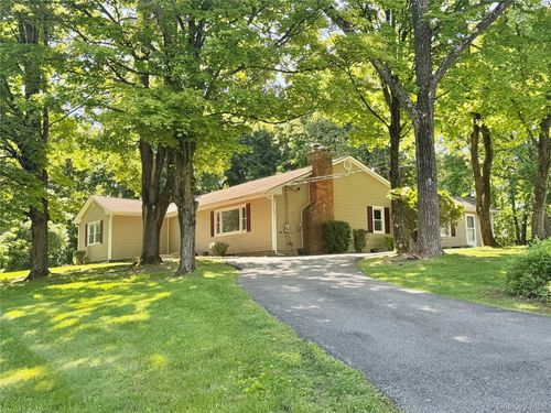 5 Ervin Dr, Wappingers Falls, NY, 12590-3805 | Card Image