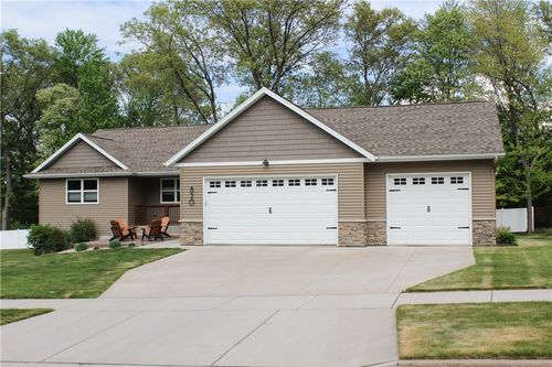 820 Rusty Ct, Altoona, WI, 54720-2636 | Card Image