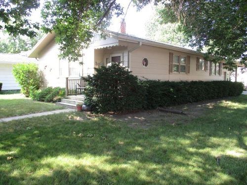 101 Call St, Emmetsburg, IA, 50536-1026 | Card Image