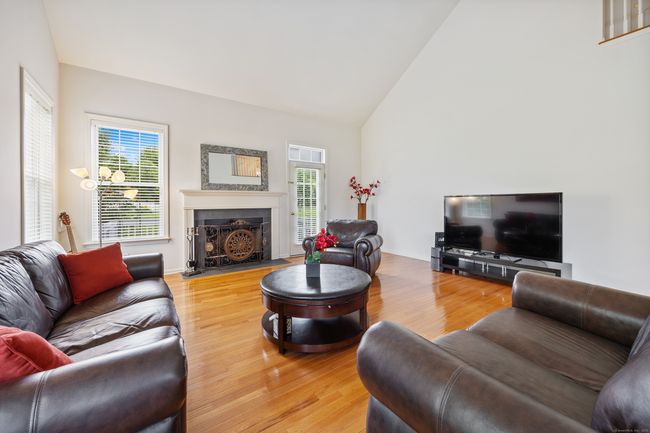 1 - 1 Chatham Ct, House other with 4 bedrooms, 3 bathrooms and 4 parking in Middlebury CT | Image 9