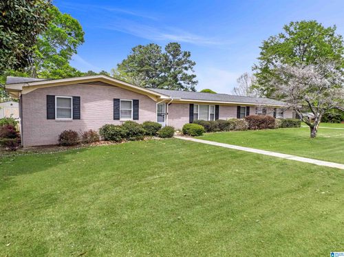 202 Elwyn Ave, Clanton, AL, 35045-2208 | Card Image