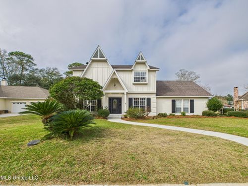 3843 Chaumont Cir, Ocean Springs, MS, 39564-8561 | Card Image