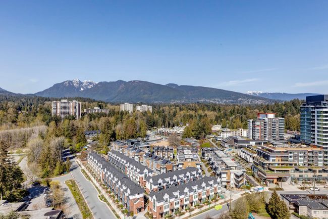 1601 - 200 Klahanie Court, Condo with 1 bedrooms, 0 bathrooms and 1 parking in West Vancouver BC | Image 1