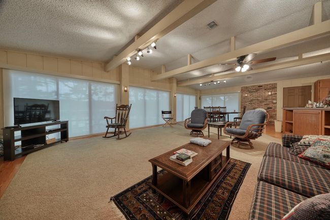 318 Hideaway Lane Central, House other with 3 bedrooms, 3 bathrooms and null parking in Hideaway TX | Image 9