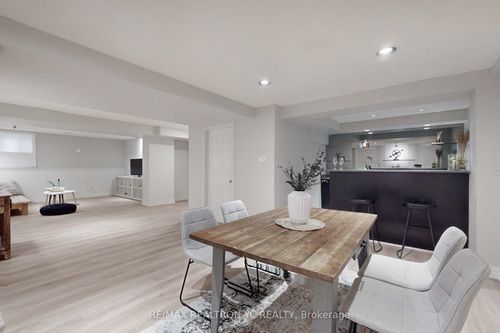 bsmt-4 Theobalds Cir, Richmond Hill, ON, L4C9E3 | Card Image