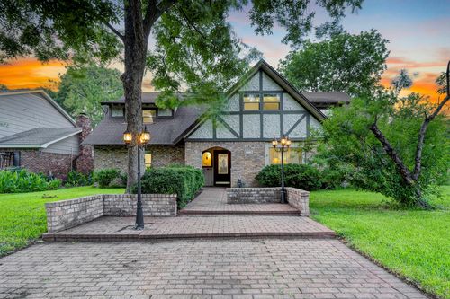 10902 Overbrook Ln, Houston, TX, 77042-2710 | Card Image