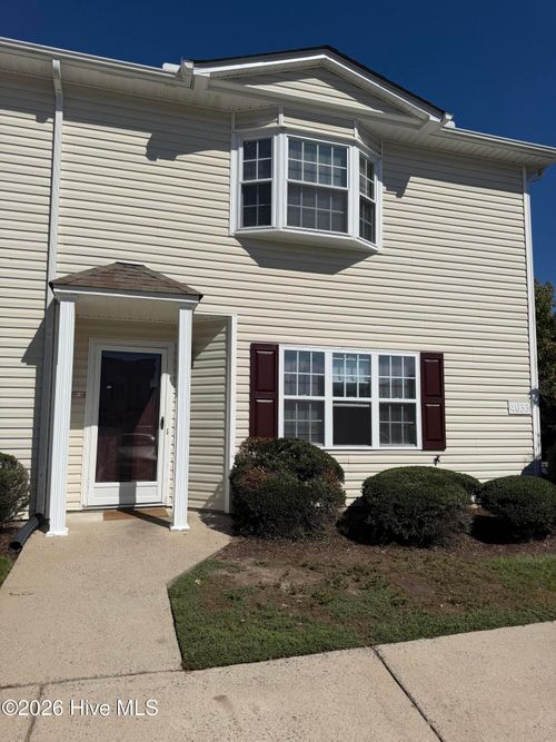 11-4033 Cobblestone Dr, Greenville, NC, 27834-8880 | Card Image