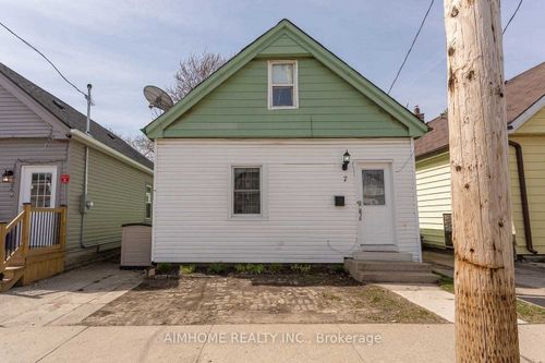 7 Rathgar Street, London East, ON, N5Z1Y3 | Card Image