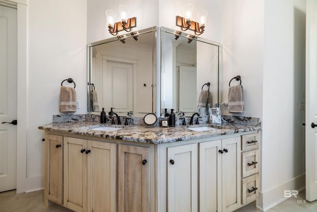 Bathroom | Image 25