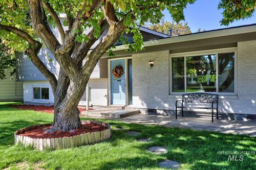 8466 Westchester Ave, Boise, ID, 83704 | Card Image