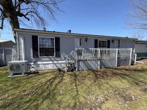 W5418 Sandy Drive Drive, WASHINGTON, WI, 54166 | Card Image