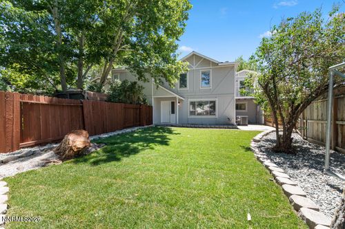 7560 Young Cir, Reno, NV, 89511-1338 | Card Image