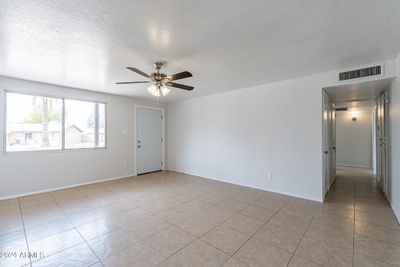 7215 W College Drive, House other with 3 bedrooms, 2 bathrooms and null parking in Phoenix AZ | Image 2