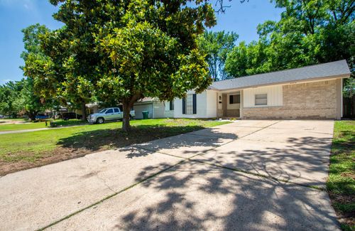 1216 Glenmore Dr, Pasadena, TX, 77503-2702 | Card Image