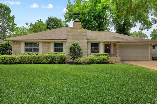 9829 Larston St, Houston, TX, 77055-6119 | Card Image
