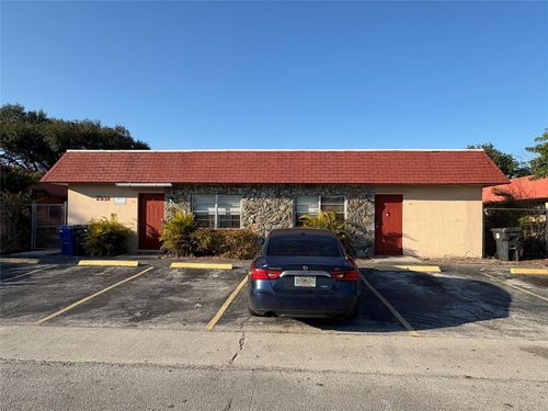 7931 Sw 10th St, North Lauderdale, FL, 33068-3274 | Card Image