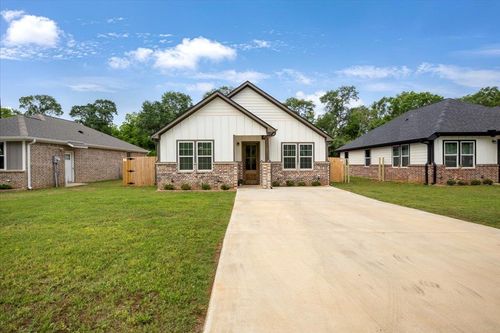 509 Zimmerman St, Jacksonville, TX, 75766-2308 | Card Image