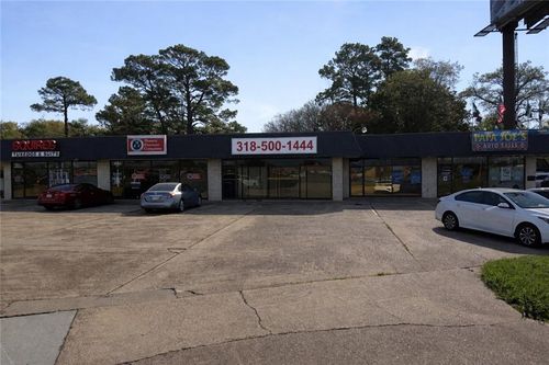 1651 Macarthur Dr, Alexandria, LA, 71301-3751 | Card Image