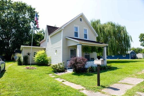 213 W Griffith St, Shelburn, IN, 47879-1407 | Card Image