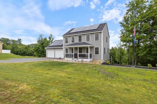 107 Richards Way, Farmington, NH, 03835-3671 | Card Image