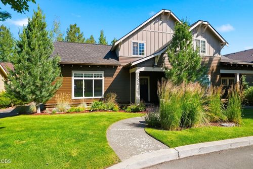 19358 Sw Laurelhurst Way, Bend, OR, 97702-3192 | Card Image
