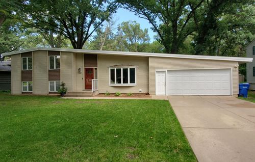 715 N Park Pl, Saint Cloud, MN, 56301-5835 | Card Image