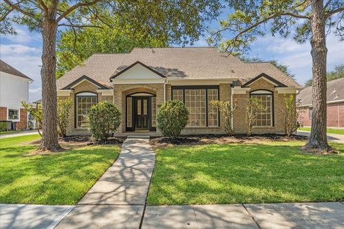 1905 Sandy Schoals Dr, League City, TX, 77573-6947 | Card Image
