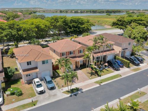 0-8956 Sw 215th Ln, Cutler Bay, FL, 33189-3810 | Card Image