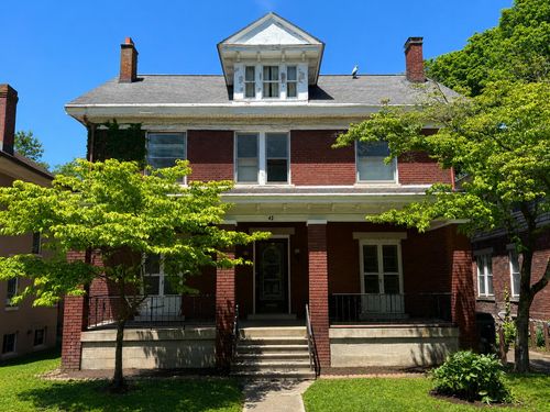 43 Mentelle Park, Lexington, KY, 40502-1511 | Card Image