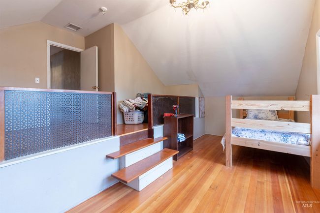 306 W Hazel St, House other with 4 bedrooms, 1 bathrooms and null parking in Genesee ID | Image 18