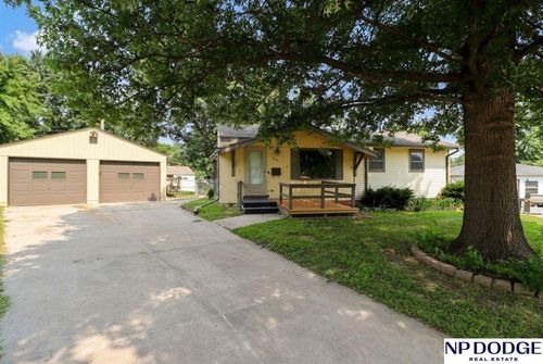 9248 Fowler Circle, Omaha, NE, 68134 | Card Image