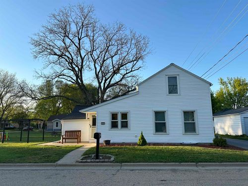 209 John Quincy Adams Street, SAUK CITY, WI, 53583 | Card Image