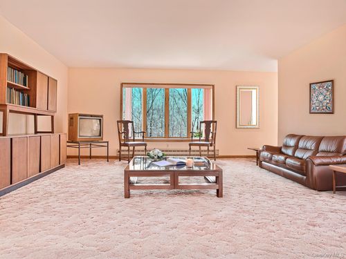 2220 Old Route 17, Roscoe, NY, 12776-6454 | Card Image