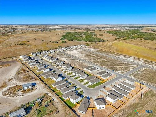 240 Escape Way, Jarrell, TX, 76537-8039 | Card Image