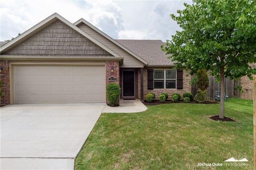 2657 N Valencia Ave, Fayetteville, AR, 72703-3363 | Card Image