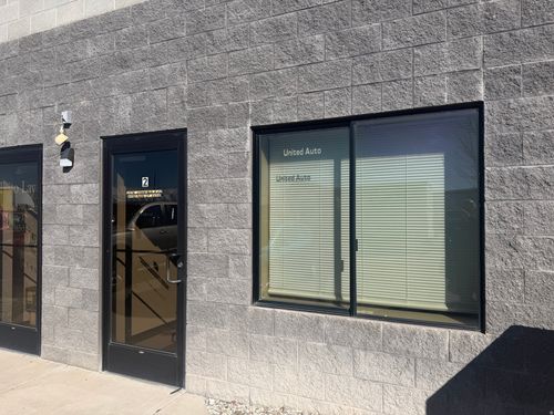 885 W Center St, Hyde Park, UT, 84318-4086 | Card Image