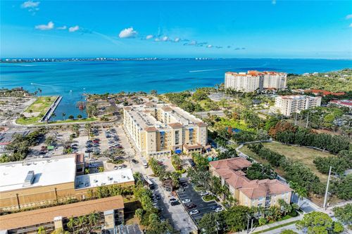 1212-1064 N Tamiami Trl, SARASOTA, FL, 34236-2473 | Card Image