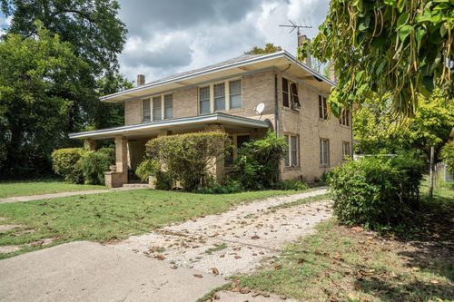 305 Hill St, Farmersville, TX, 75442-2327 | Card Image