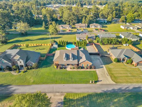 408 Oakwood Ln, Perryville, AR, 72126-9077 | Card Image